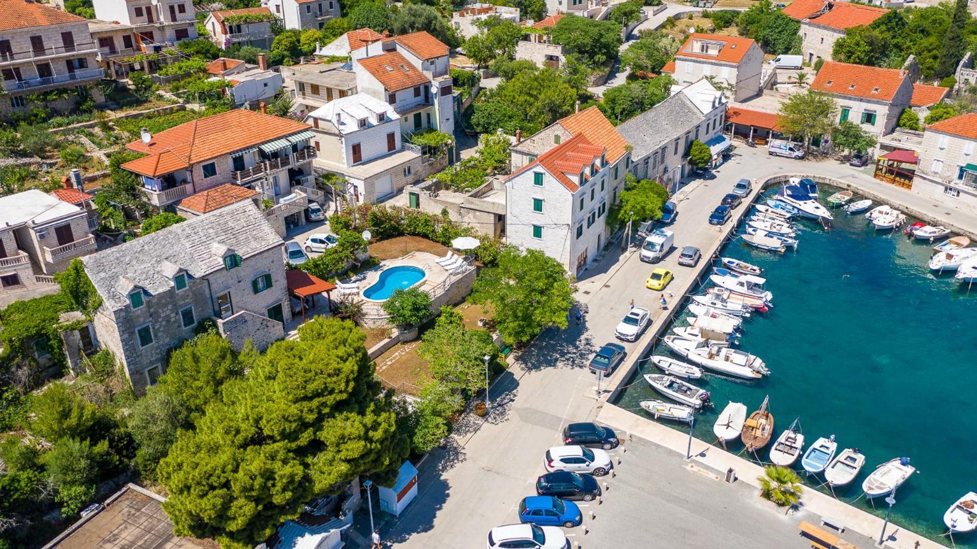 Villa Bonaca Perfect Location For A Holiday With Friends Or Family, Heated Pool Сумартин Экстерьер фото